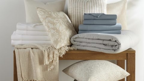 Linens and Hutch